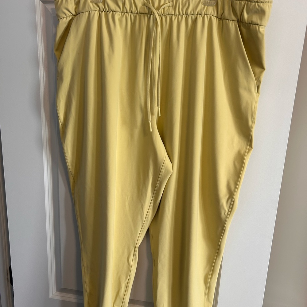 Lululemon Yellow Drawstring jogger Pants
